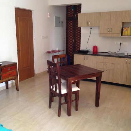 Studio And One Bedroom Apartment In Riviera Sapphire, Siolim Exterior foto