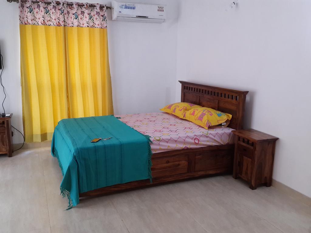 Studio And One Bedroom Apartment In Riviera Sapphire, Siolim Exterior foto