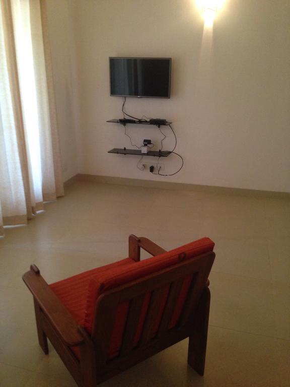 Studio And One Bedroom Apartment In Riviera Sapphire, Siolim Exterior foto